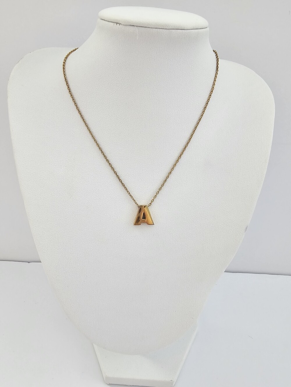 Vintage Crown Trifari Gold Tone Initial Letter A Pendant Necklace 16 Inch Chain